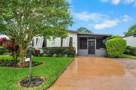 7894 SE Saratoga Drive Hobe Sound FL 33455
