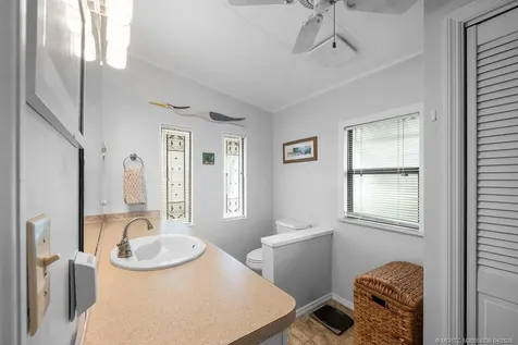 7894 SE Saratoga Drive Hobe Sound FL 33455