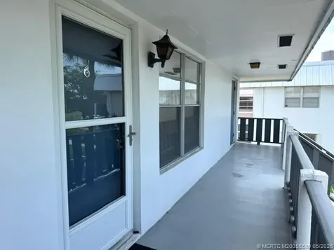 2929 SE Ocean Boulevard Stuart FL 34996