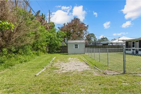 2874 SE Rawlings Road Port St Lucie FL 34952