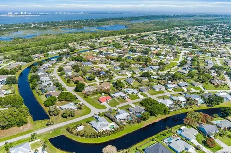 2874 SE Rawlings Road Port St Lucie FL 34952