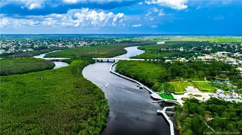 2516 SE Anchorage Cove Port St Lucie FL 34952
