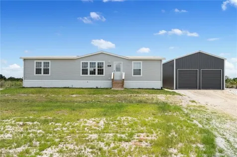 18714 NW 254th Street Okeechobee FL 34972