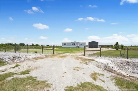 18714 NW 254th Street Okeechobee FL 34972