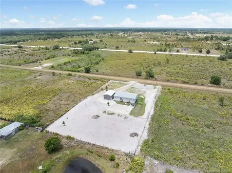 18714 NW 254th Street Okeechobee FL 34972