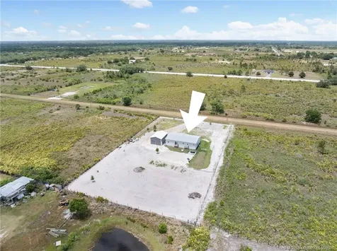 18714 NW 254th Street Okeechobee FL 34972