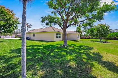 418 NE Abaca Way Jensen Beach FL 34957