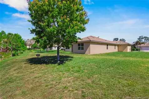 418 NE Abaca Way Jensen Beach FL 34957