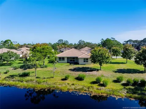 418 NE Abaca Way Jensen Beach FL 34957