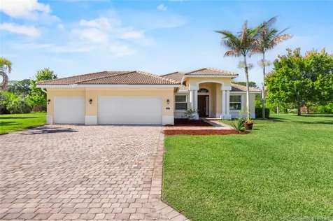418 NE Abaca Way Jensen Beach FL 34957