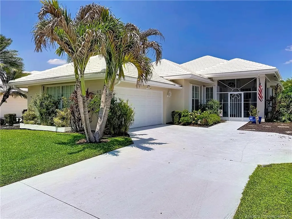 415 SW Fairway Landing Port St Lucie FL 34986