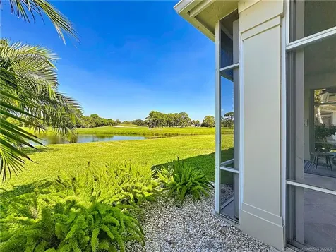 415 SW Fairway Landing Port St Lucie FL 34986