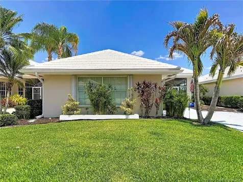 415 SW Fairway Landing Port St Lucie FL 34986