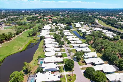 415 SW Fairway Landing Port St Lucie FL 34986