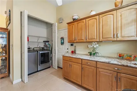 394 NW Springview Loop Port St Lucie FL 34986