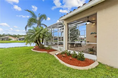 394 NW Springview Loop Port St Lucie FL 34986