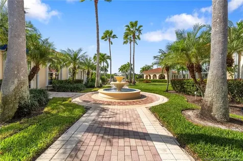 394 NW Springview Loop Port St Lucie FL 34986