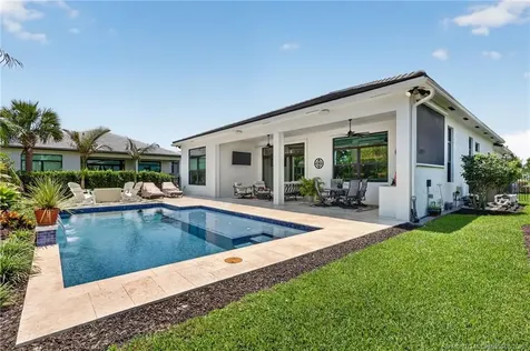 2341 SE Canopy Cove Lane Port St Lucie FL 34984