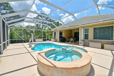 4615 NW Wandering Oak Court Jensen Beach FL 34957