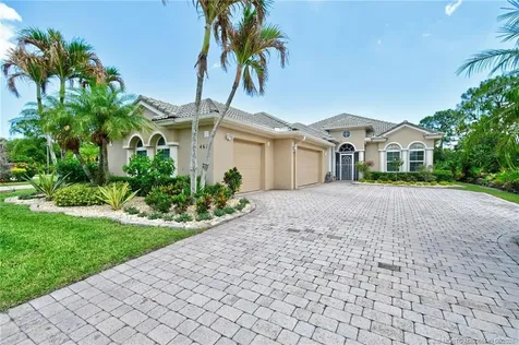 4615 NW Wandering Oak Court Jensen Beach FL 34957