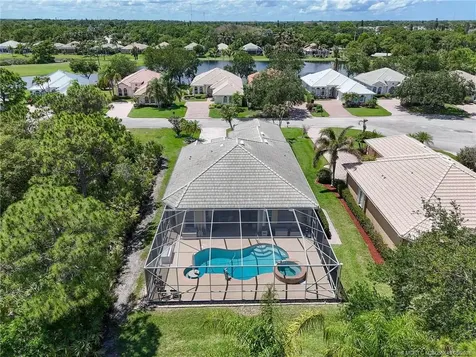 4615 NW Wandering Oak Court Jensen Beach FL 34957