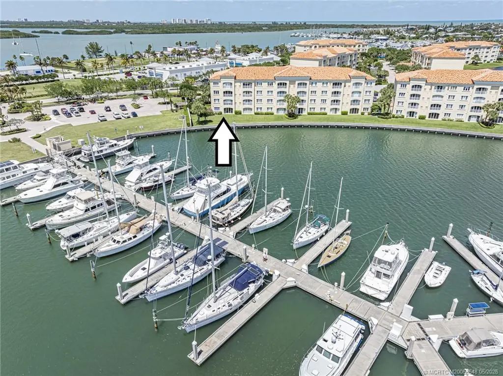 10 Harbour Isle Drive E Fort Pierce FL 34949