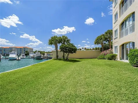 10 Harbour Isle Drive E Fort Pierce FL 34949