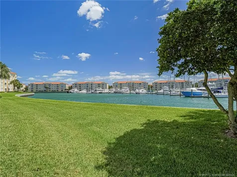 10 Harbour Isle Drive E Fort Pierce FL 34949