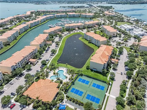 10 Harbour Isle Drive E Fort Pierce FL 34949