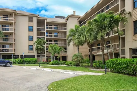 2571 NE Ocean Boulevard Stuart FL 34996