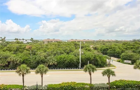 2571 NE Ocean Boulevard Stuart FL 34996