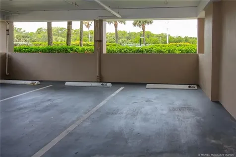 2571 NE Ocean Boulevard Stuart FL 34996