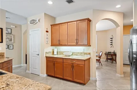 483 NW Windflower Terrace Jensen Beach FL 34957