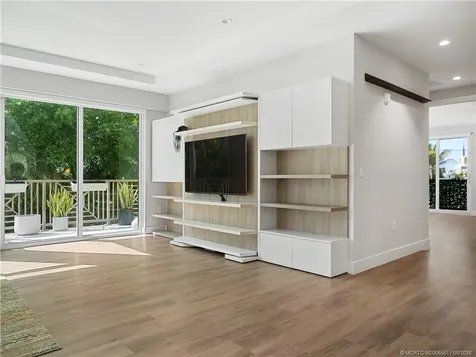 41 SW Seminole Street Stuart FL 34994