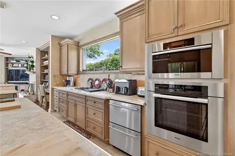 6600 SE Barrington Drive Stuart FL 34997