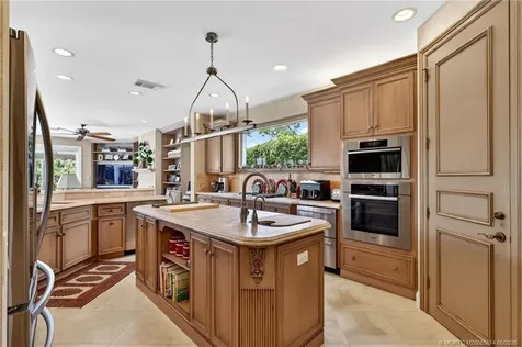 6600 SE Barrington Drive Stuart FL 34997