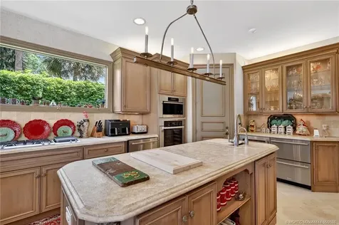 6600 SE Barrington Drive Stuart FL 34997