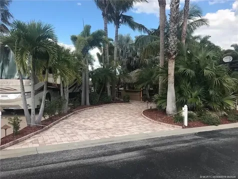409 NW Chipshot Lane Port St Lucie FL 34986