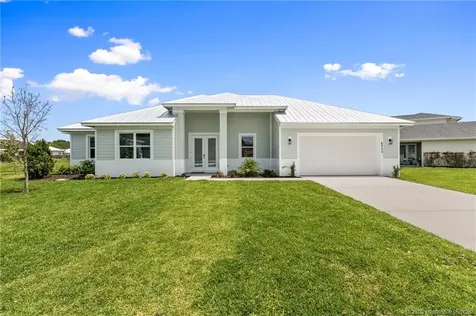 6225 NW Odate Court Port St Lucie FL 34983