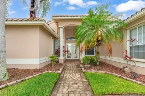 420 NW Aqua Vista Lane St Lucie West FL 34986