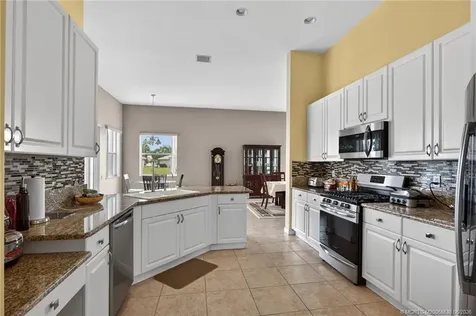 420 NW Aqua Vista Lane St Lucie West FL 34986