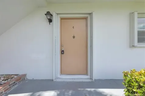 2950 SE Ocean Boulevard Stuart FL 34996
