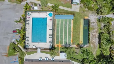 2950 SE Ocean Boulevard Stuart FL 34996