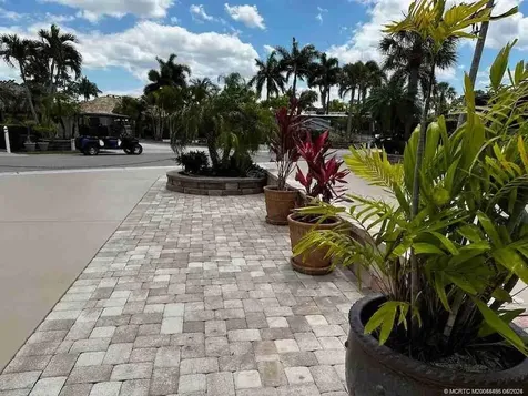 441 NW Sandtrap Lane Port St Lucie FL 34986