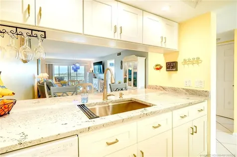 40 NE Plantation Road Stuart FL 34996