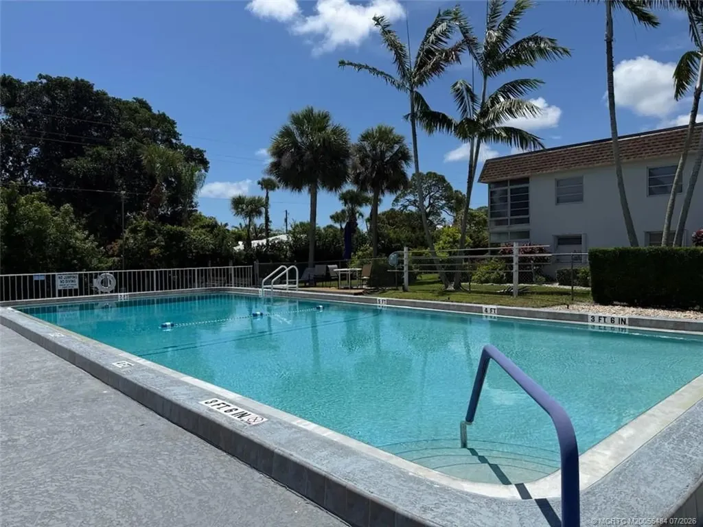 2950 SE Ocean Boulevard Stuart FL 34996