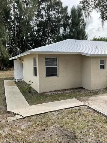 402 S 14th Street Fort Pierce FL 34950