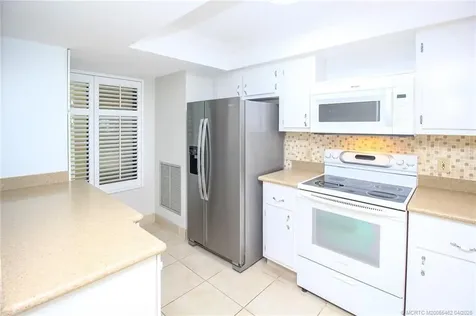 4540 NE Sandpebble Trace Stuart FL 34996