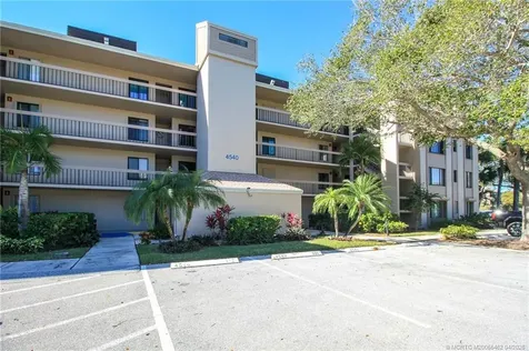 4540 NE Sandpebble Trace Stuart FL 34996