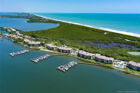 4540 NE Sandpebble Trace Stuart FL 34996